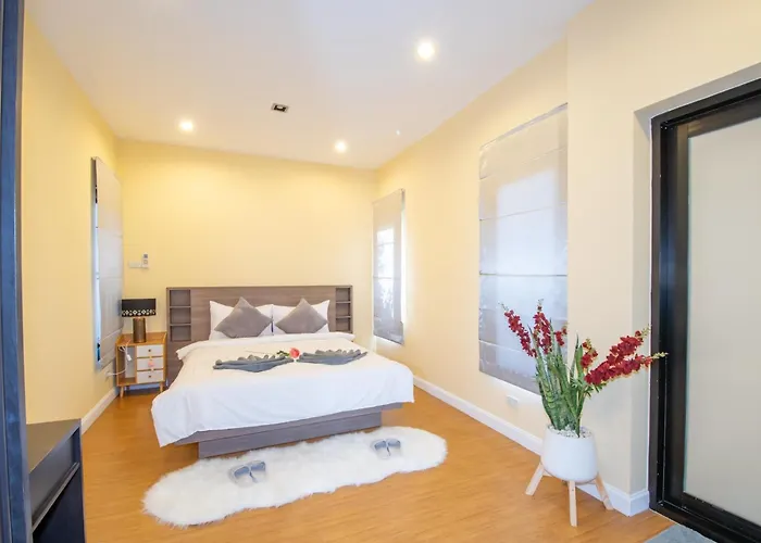 November T Pool Villa 1, 4Beds Thai- Bali Jomtien Beach