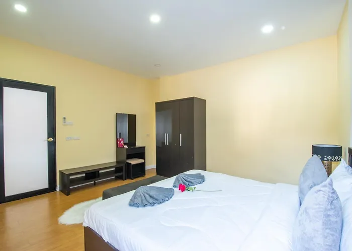 November T Pool Villa 1, 4Beds Thai- Bali Jomtien Beach