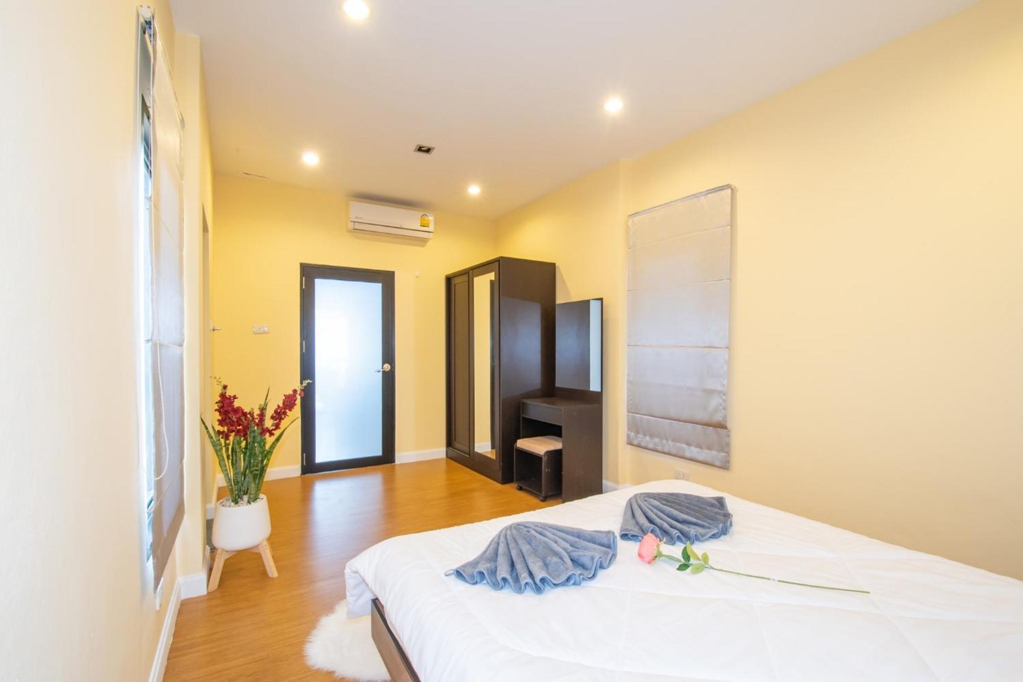 November T Pool 1, 4beds Thai- Bali *