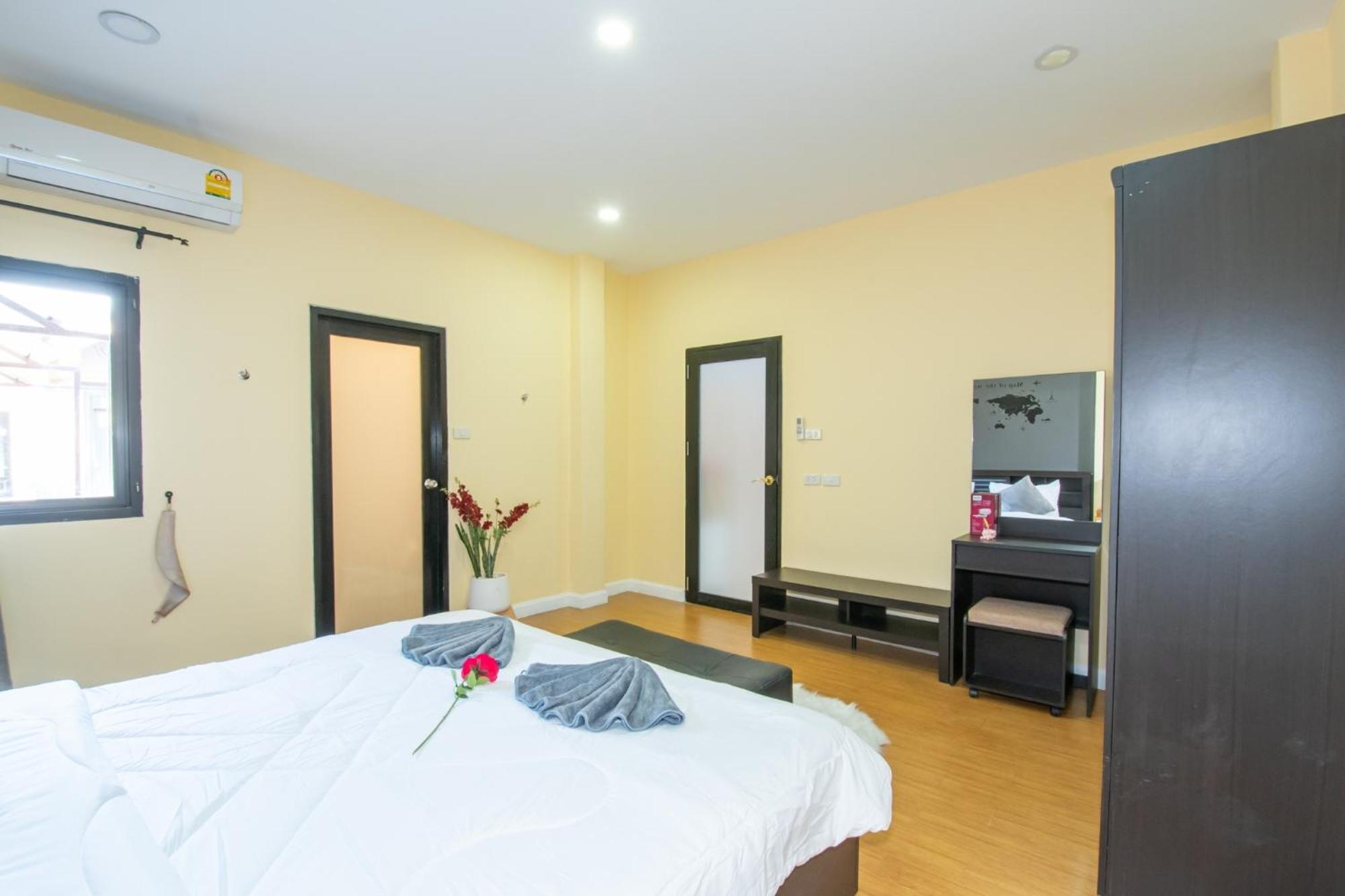 November T Pool 1, 4beds Thai- Bali *