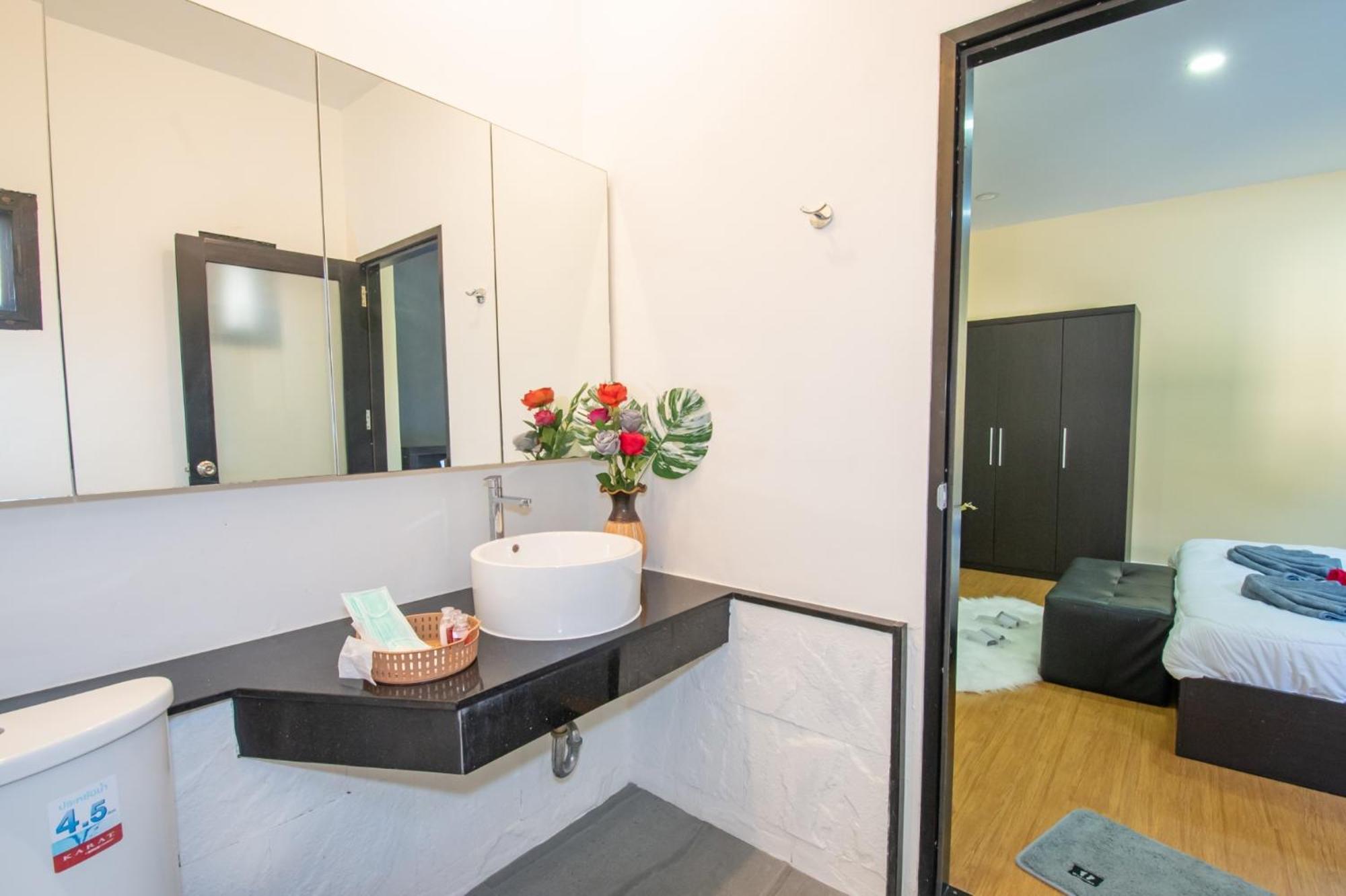 November T Pool 1, 4beds Thai- Bali *